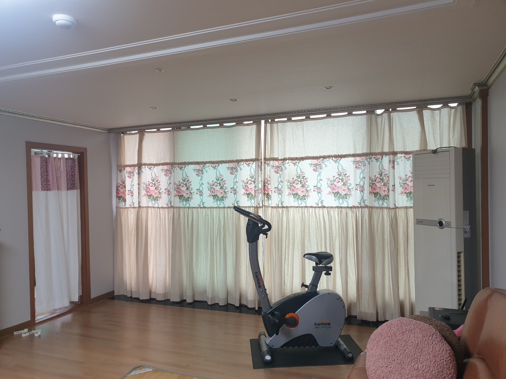 2000769928_LxcVBlE6_4b56bed4e2d94b54e5af56ec650a29aaebe5d342.jpg 이미지크게보기